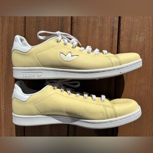 Men’s Adidas Stan Smith athletic shoes. Size 14. Light yellow leather.